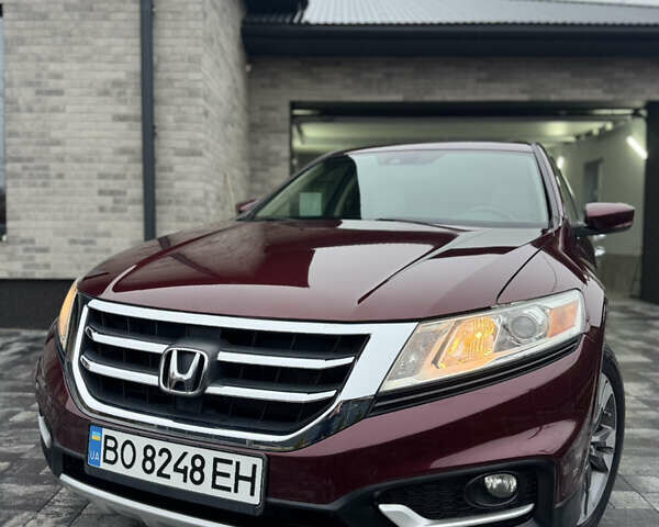 Красный Хонда Кросстур, объемом двигателя 3.5 л и пробегом 130 тыс. км за 14800 $, фото 3 на Automoto.ua