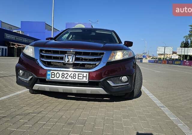 Красный Хонда Кросстур, объемом двигателя 3.5 л и пробегом 129 тыс. км за 14350 $, фото 13 на Automoto.ua