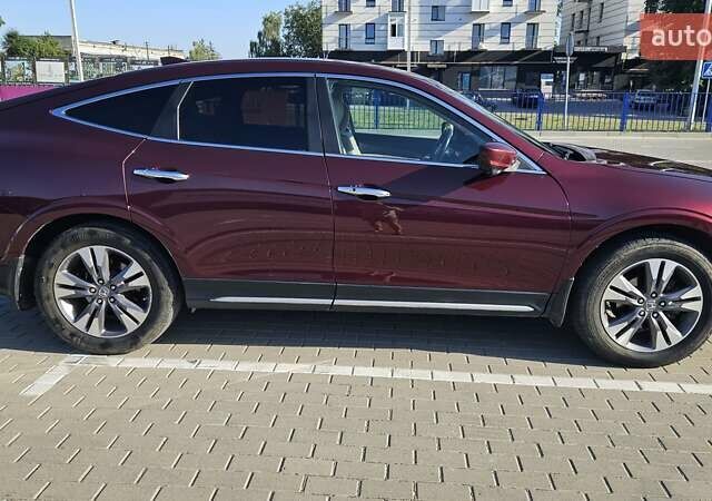Красный Хонда Кросстур, объемом двигателя 3.5 л и пробегом 129 тыс. км за 14350 $, фото 5 на Automoto.ua