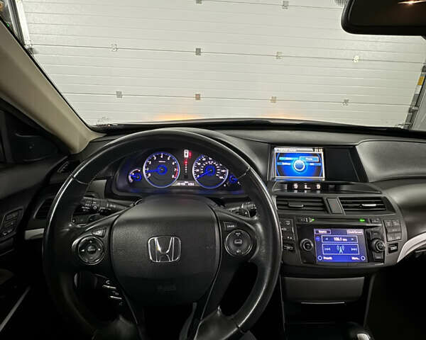 Красный Хонда Кросстур, объемом двигателя 3.5 л и пробегом 130 тыс. км за 14800 $, фото 18 на Automoto.ua