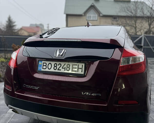 Красный Хонда Кросстур, объемом двигателя 3.5 л и пробегом 130 тыс. км за 14800 $, фото 10 на Automoto.ua
