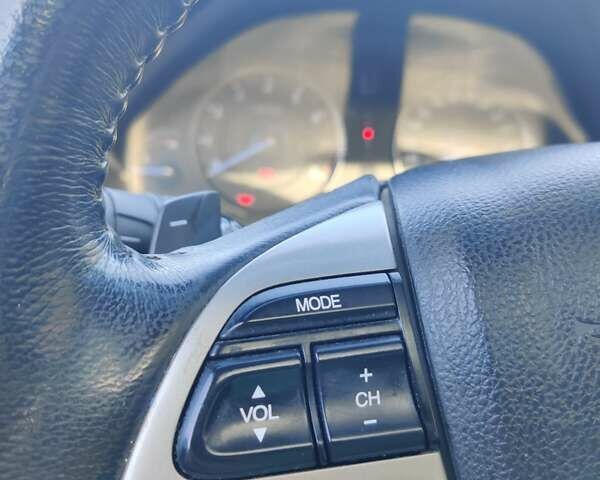 Серый Хонда Кросстур, объемом двигателя 3.5 л и пробегом 180 тыс. км за 11300 $, фото 12 на Automoto.ua