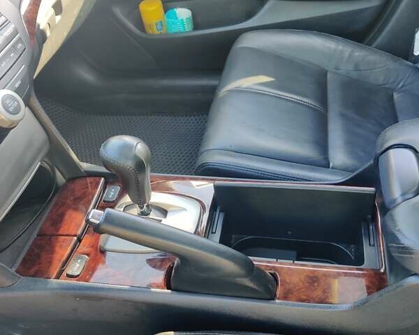 Серый Хонда Кросстур, объемом двигателя 3.5 л и пробегом 180 тыс. км за 11300 $, фото 17 на Automoto.ua