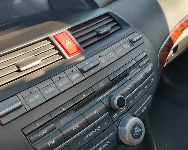 Серый Хонда Кросстур, объемом двигателя 3.5 л и пробегом 180 тыс. км за 11300 $, фото 21 на Automoto.ua