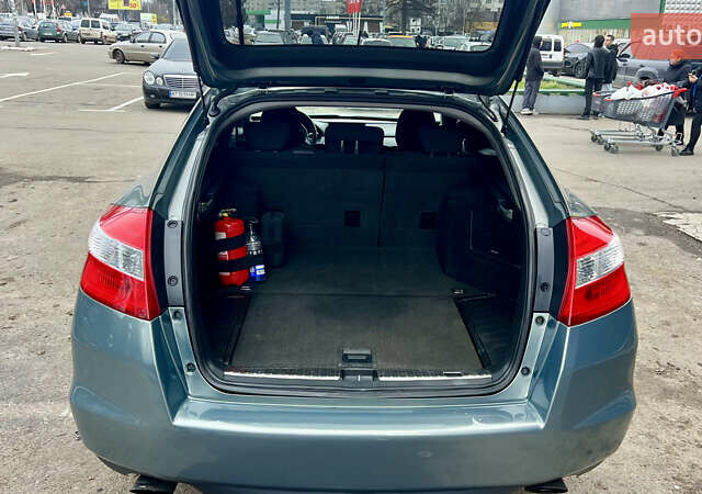 Серый Хонда Кросстур, объемом двигателя 2.35 л и пробегом 252 тыс. км за 11000 $, фото 9 на Automoto.ua