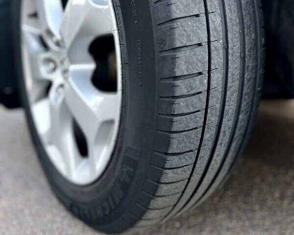 Сірий Хонда Кросстур, об'ємом двигуна 3.5 л та пробігом 185 тис. км за 13500 $, фото 22 на Automoto.ua