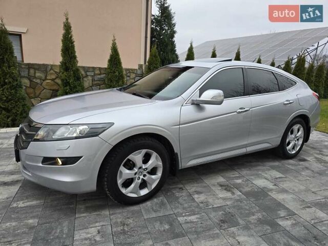 Серый Хонда Кросстур, объемом двигателя 3.47 л и пробегом 270 тыс. км за 11450 $, фото 1 на Automoto.ua