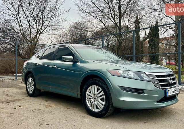 Серый Хонда Кросстур, объемом двигателя 2.35 л и пробегом 252 тыс. км за 11000 $, фото 3 на Automoto.ua