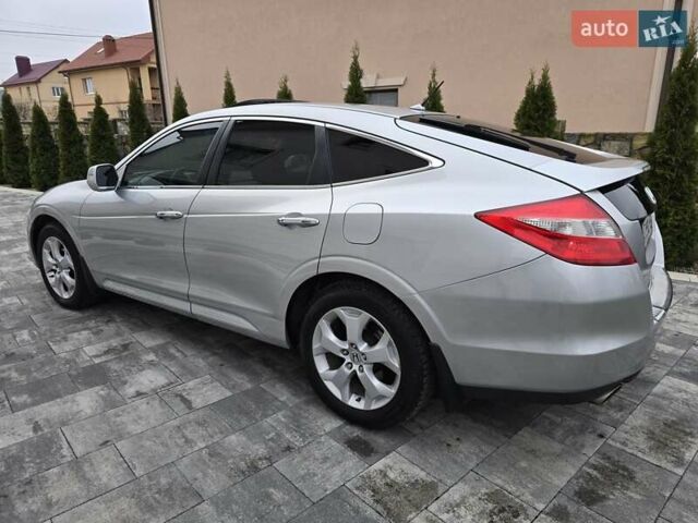 Серый Хонда Кросстур, объемом двигателя 3.47 л и пробегом 270 тыс. км за 11450 $, фото 3 на Automoto.ua