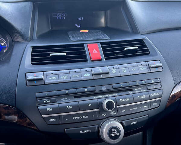 Сірий Хонда Кросстур, об'ємом двигуна 3.5 л та пробігом 185 тис. км за 13500 $, фото 20 на Automoto.ua