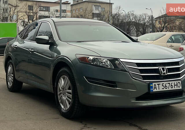 Серый Хонда Кросстур, объемом двигателя 2.35 л и пробегом 252 тыс. км за 11000 $, фото 5 на Automoto.ua