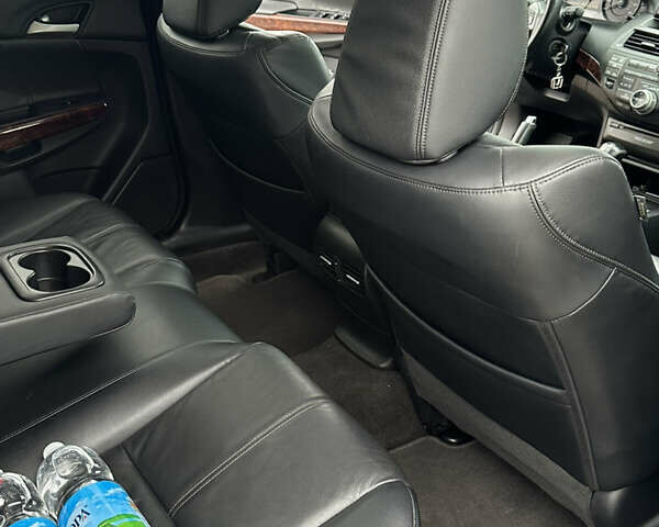 Сірий Хонда Кросстур, об'ємом двигуна 2.35 л та пробігом 220 тис. км за 12000 $, фото 6 на Automoto.ua