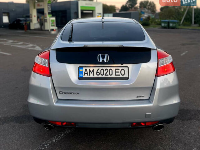 Сірий Хонда Кросстур, об'ємом двигуна 3.5 л та пробігом 185 тис. км за 13500 $, фото 2 на Automoto.ua