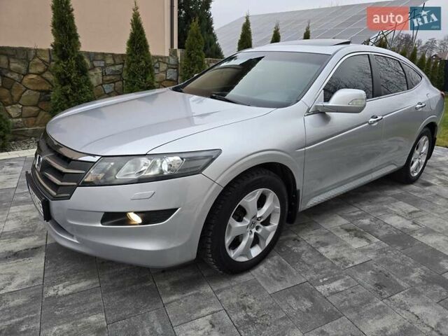 Серый Хонда Кросстур, объемом двигателя 3.47 л и пробегом 270 тыс. км за 11450 $, фото 2 на Automoto.ua