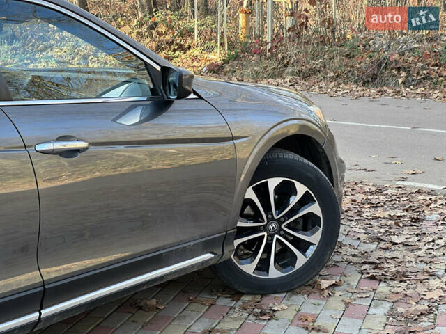 Сірий Хонда Кросстур, об'ємом двигуна 2.4 л та пробігом 235 тис. км за 11000 $, фото 27 на Automoto.ua