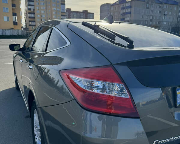 Серый Хонда Кросстур, объемом двигателя 2.35 л и пробегом 129 тыс. км за 11500 $, фото 8 на Automoto.ua