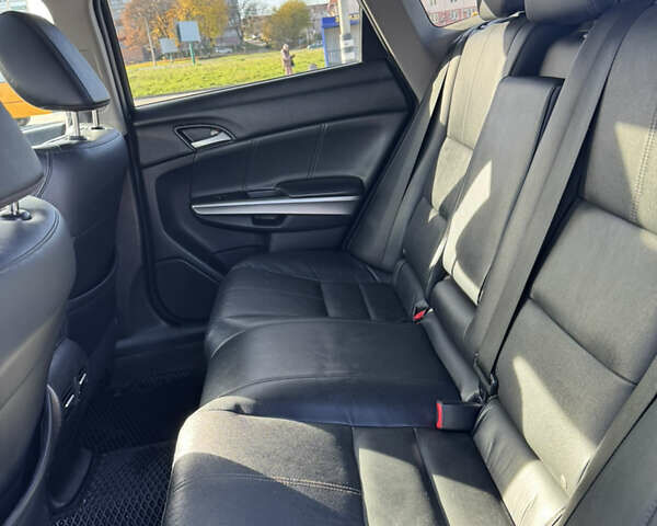 Серый Хонда Кросстур, объемом двигателя 2.35 л и пробегом 129 тыс. км за 11500 $, фото 14 на Automoto.ua