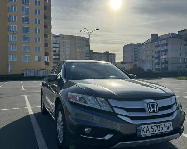 Серый Хонда Кросстур, объемом двигателя 2.35 л и пробегом 129 тыс. км за 11500 $, фото 5 на Automoto.ua