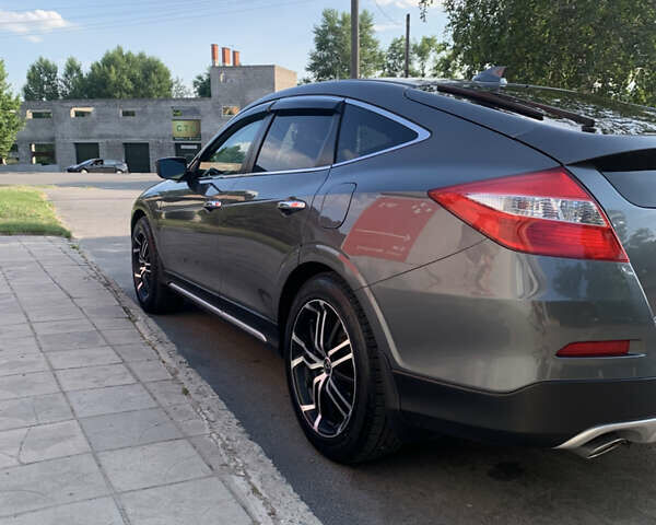 Хонда Кросстур 2014 в Каменское - Днепродзержинск на Automoto.ua Серый Хонда Кросстур, объемом двигателя 3.5 л и пробегом 203 тыс. км за 15000 $, фото 3 на Automoto.ua