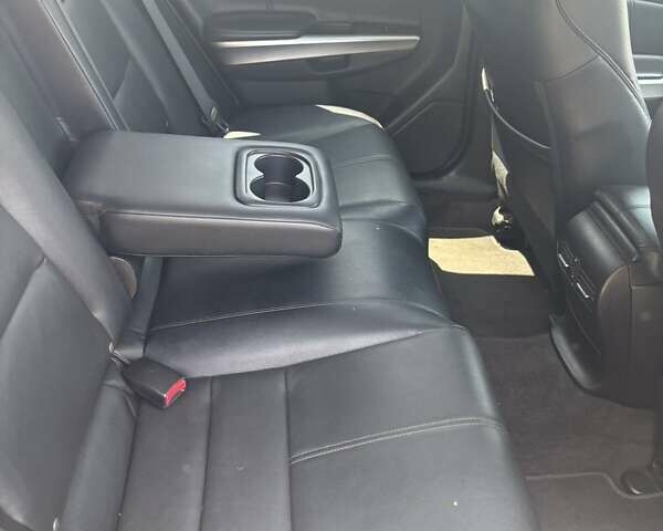 Серый Хонда Кросстур, объемом двигателя 2.4 л и пробегом 117 тыс. км за 14000 $, фото 9 на Automoto.ua