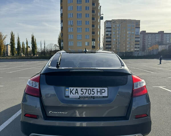 Серый Хонда Кросстур, объемом двигателя 2.35 л и пробегом 129 тыс. км за 11500 $, фото 10 на Automoto.ua