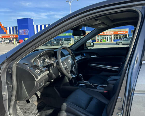 Серый Хонда Кросстур, объемом двигателя 2.35 л и пробегом 129 тыс. км за 11500 $, фото 12 на Automoto.ua