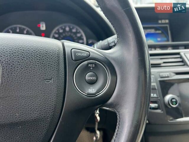 Синій Хонда Кросстур, об'ємом двигуна 2.4 л та пробігом 168 тис. км за 14400 $, фото 15 на Automoto.ua