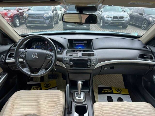 Синий Хонда Кросстур, объемом двигателя 2.4 л и пробегом 168 тыс. км за 14400 $, фото 11 на Automoto.ua