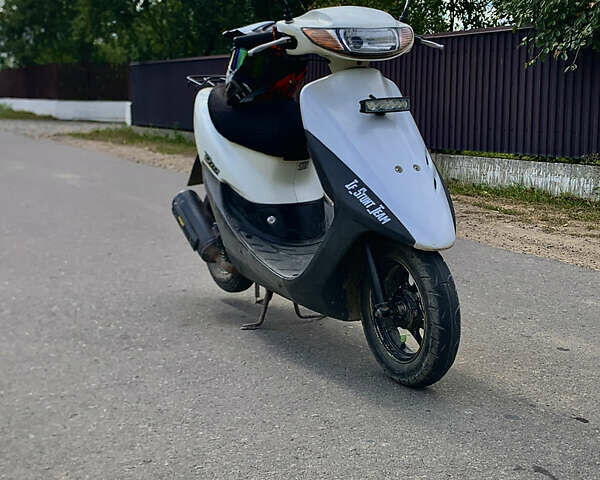 Белый Хонда Dio AF-34, объемом двигателя 0.49 л и пробегом 5 тыс. км за 375 $, фото 3 на Automoto.ua