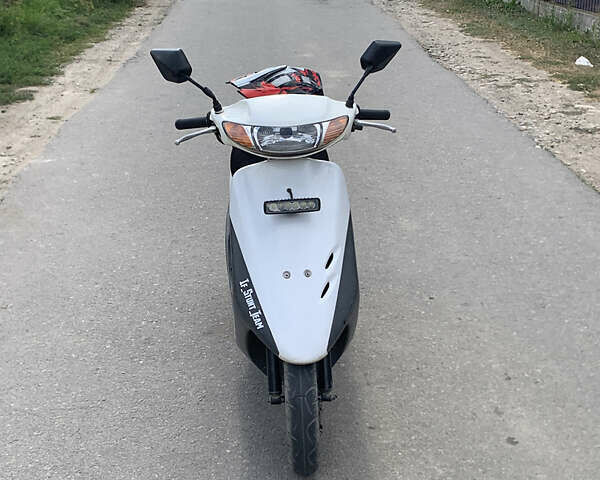 Белый Хонда Dio AF-34, объемом двигателя 0.49 л и пробегом 5 тыс. км за 375 $, фото 2 на Automoto.ua