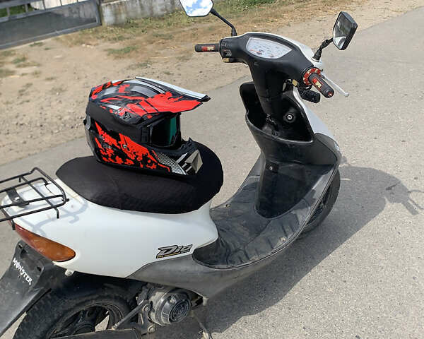 Белый Хонда Dio AF-34, объемом двигателя 0.49 л и пробегом 5 тыс. км за 375 $, фото 4 на Automoto.ua