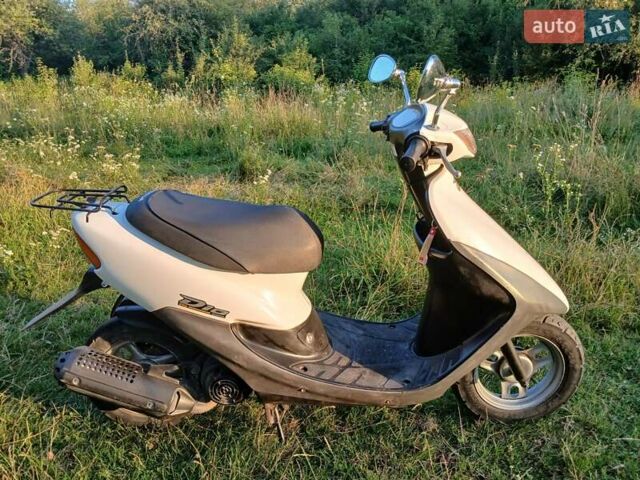 Белый Хонда Dio AF-34, объемом двигателя 0 л и пробегом 4 тыс. км за 360 $, фото 1 на Automoto.ua