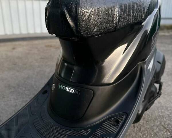 Черный Хонда Dio AF-34, объемом двигателя 0 л и пробегом 3 тыс. км за 460 $, фото 18 на Automoto.ua