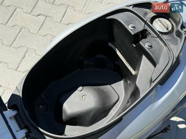 Серый Хонда Dio AF-62, объемом двигателя 0.05 л и пробегом 15 тыс. км за 400 $, фото 8 на Automoto.ua