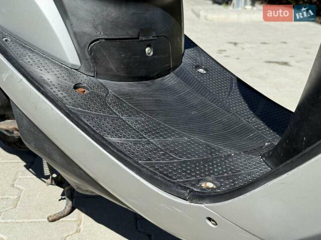 Серый Хонда Dio AF-62, объемом двигателя 0.05 л и пробегом 15 тыс. км за 400 $, фото 9 на Automoto.ua