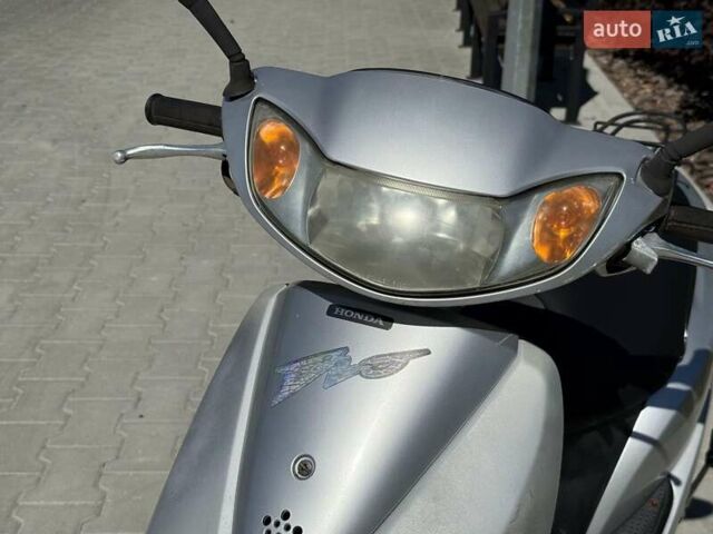 Серый Хонда Dio AF-62, объемом двигателя 0.05 л и пробегом 15 тыс. км за 400 $, фото 5 на Automoto.ua