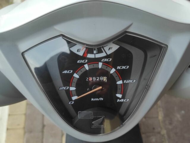 Хонда Дио, объемом двигателя 0.11 л и пробегом 0 тыс. км за 1450 $, фото 6 на Automoto.ua