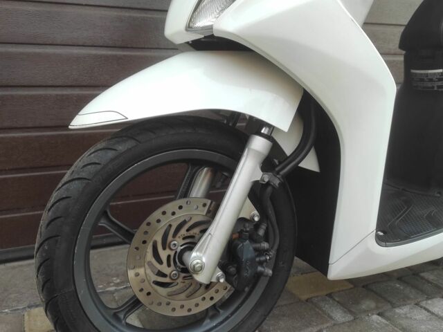 Хонда Дио, объемом двигателя 0.11 л и пробегом 0 тыс. км за 1450 $, фото 4 на Automoto.ua