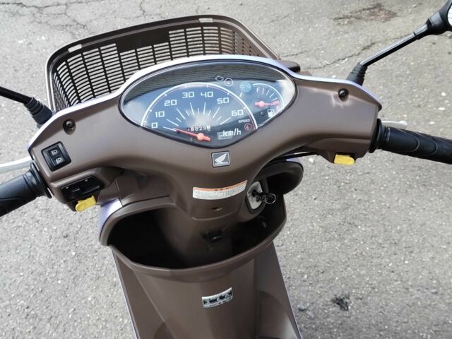 Хонда Дио, объемом двигателя 49 л и пробегом 0 тыс. км за 599 $, фото 9 на Automoto.ua