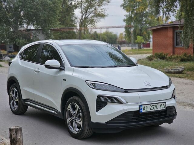 Белый Хонда Другая, объемом двигателя 0 л и пробегом 40 тыс. км за 16000 $, фото 3 на Automoto.ua