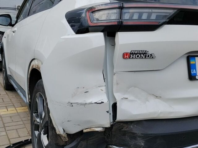 Белый Хонда Другая, объемом двигателя 0 л и пробегом 180 тыс. км за 261 $, фото 1 на Automoto.ua