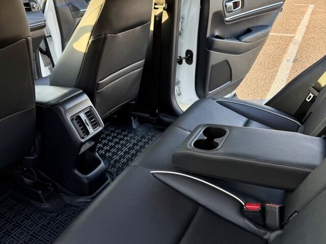 Белый Хонда Другая, объемом двигателя 0 л и пробегом 58 тыс. км за 19500 $, фото 9 на Automoto.ua