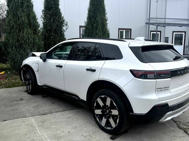 Белый Хонда Другая, объемом двигателя 0 л и пробегом 9 тыс. км за 21000 $, фото 1 на Automoto.ua