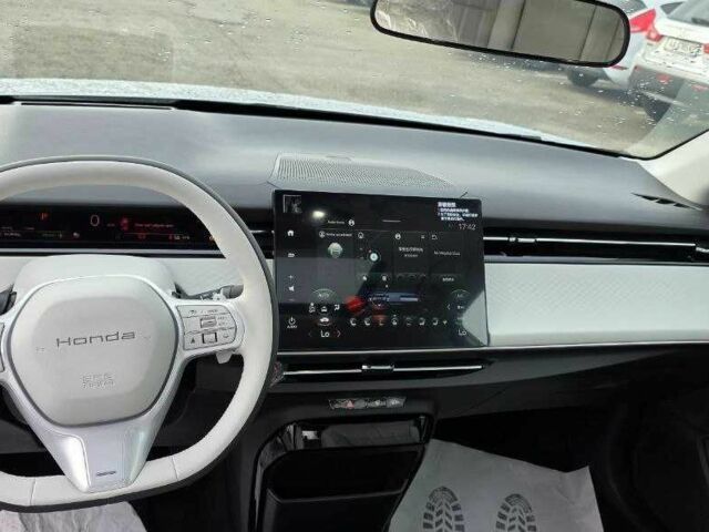 Сірий Хонда Інша, об'ємом двигуна 0 л та пробігом 1 тис. км за 24000 $, фото 11 на Automoto.ua