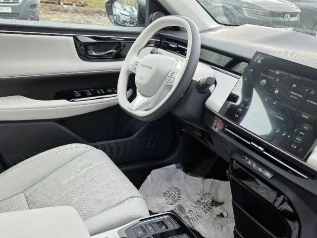 Сірий Хонда Інша, об'ємом двигуна 0 л та пробігом 1 тис. км за 24000 $, фото 2 на Automoto.ua