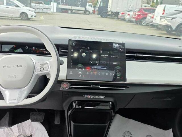 Сірий Хонда Інша, об'ємом двигуна 0 л та пробігом 1 тис. км за 24000 $, фото 9 на Automoto.ua