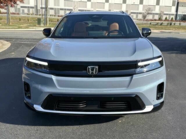 Серый Хонда Другая, объемом двигателя 0 л и пробегом 1 тыс. км за 14000 $, фото 1 на Automoto.ua