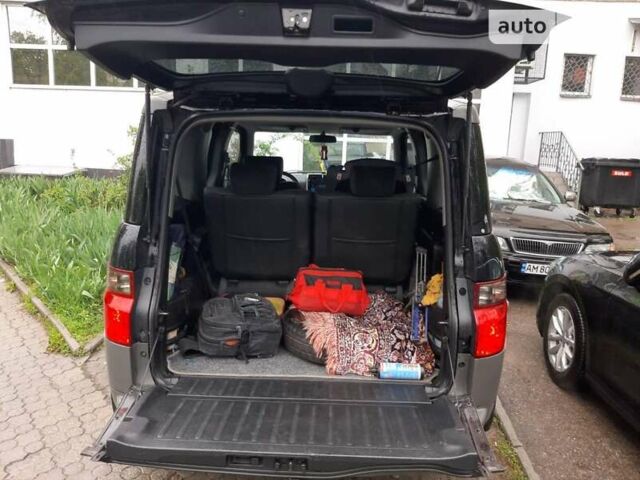 Хонда Элемент 2004 в Житомире на Automoto.ua Черный Хонда Элемент, объемом двигателя 2.35 л и пробегом 230 тыс. км за 7999 $, фото 10 на Automoto.ua