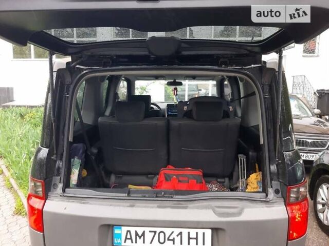 Хонда Элемент 2004 в Житомире на Automoto.ua Черный Хонда Элемент, объемом двигателя 2.35 л и пробегом 230 тыс. км за 7999 $, фото 9 на Automoto.ua