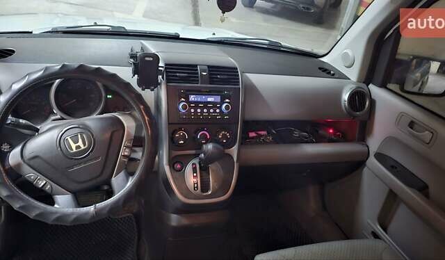 Сірий Хонда Елемент, об'ємом двигуна 2.4 л та пробігом 325 тис. км за 10500 $, фото 7 на Automoto.ua